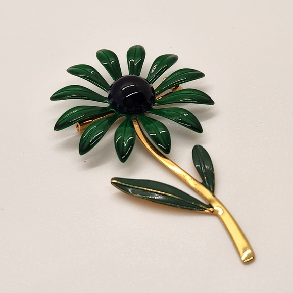 Vintage Green and Gold Dubarry Flower Brooch - Picture 3 of 6